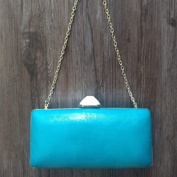 Trina Turk Hard Shell Clutch - Picture 1 of 4